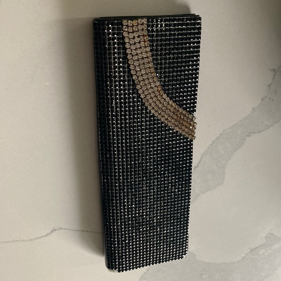 Clutch - Picture 1 of 3